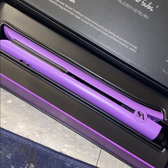 Straight ahead flat iron/curler - Picture 2 of 3